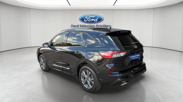 Ford Kuga image 6