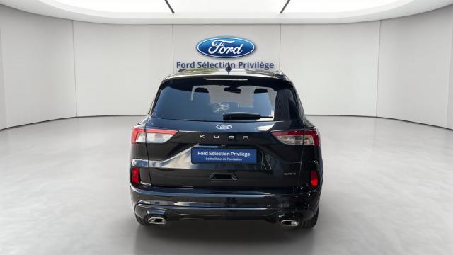 Ford Kuga image 9