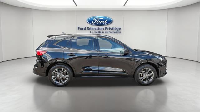 Ford Kuga image 2