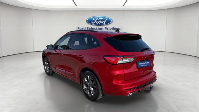 Ford Kuga image 3