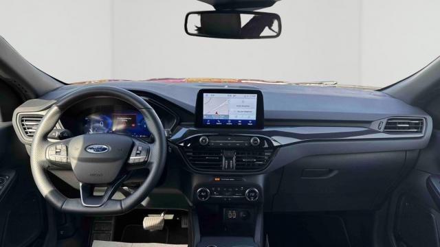Ford Kuga image 1