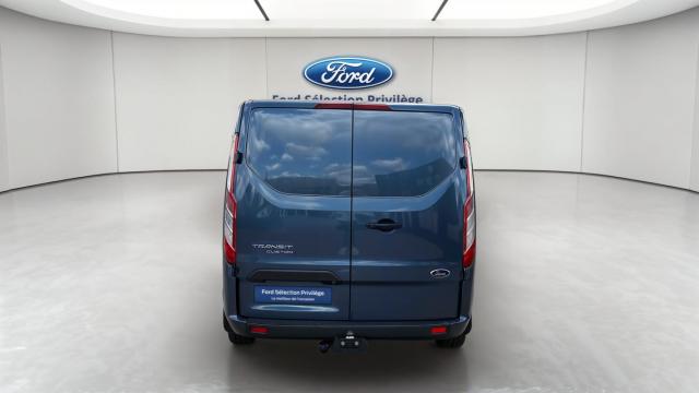 Ford Transit Custom image 5