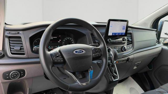 Ford Transit Custom image 6