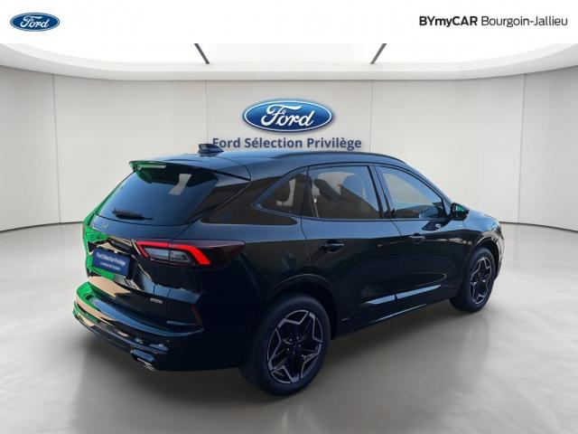 Ford Kuga image 4