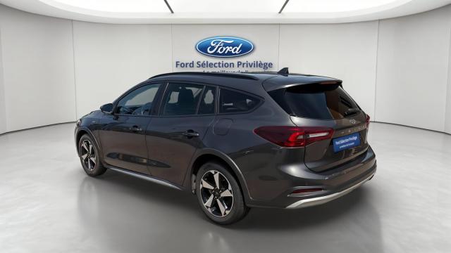 Ford Focus image 9