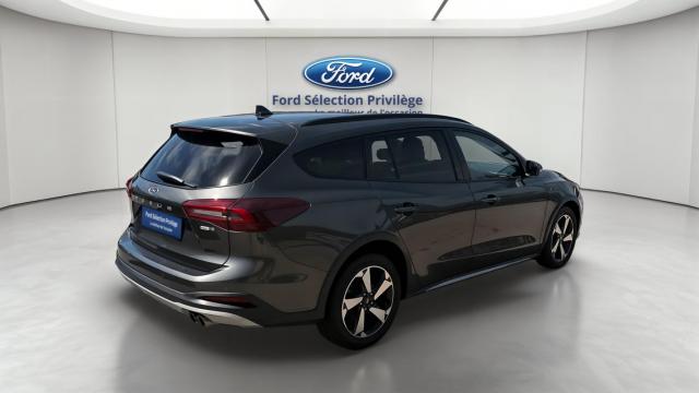 Ford Focus image 5