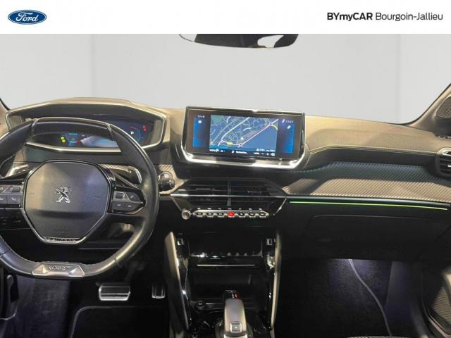 Peugeot 208 image 8