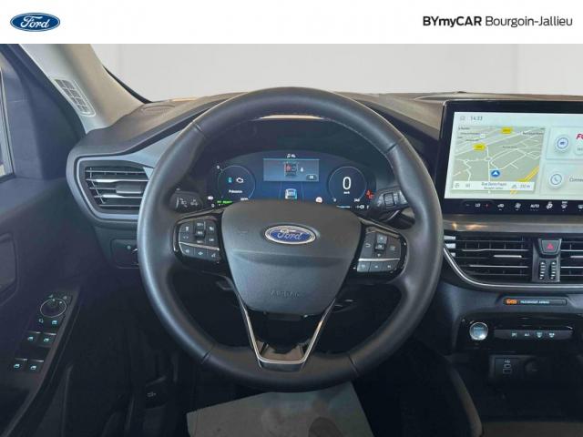 Ford Kuga image 4