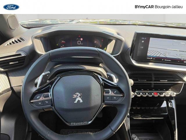 Peugeot 2008 image 1