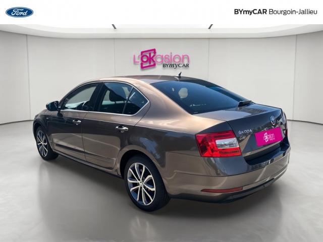 Skoda Octavia image 9