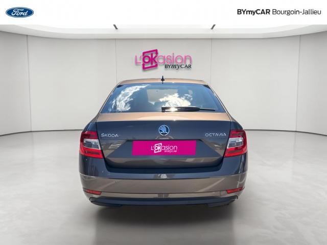 Skoda Octavia image 7