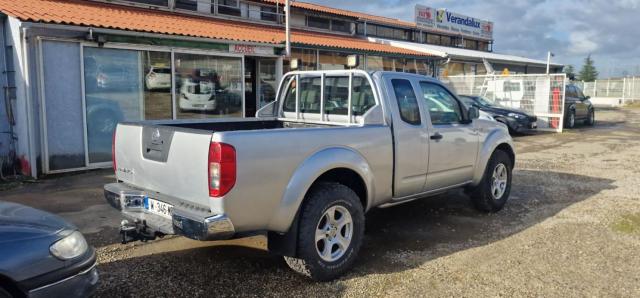 Nissan Navara image 1