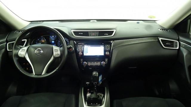 Nissan X-Trail image 2