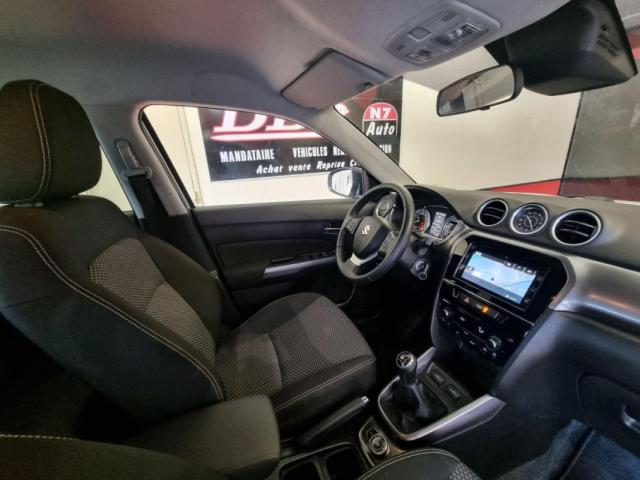 Suzuki Vitara image 6