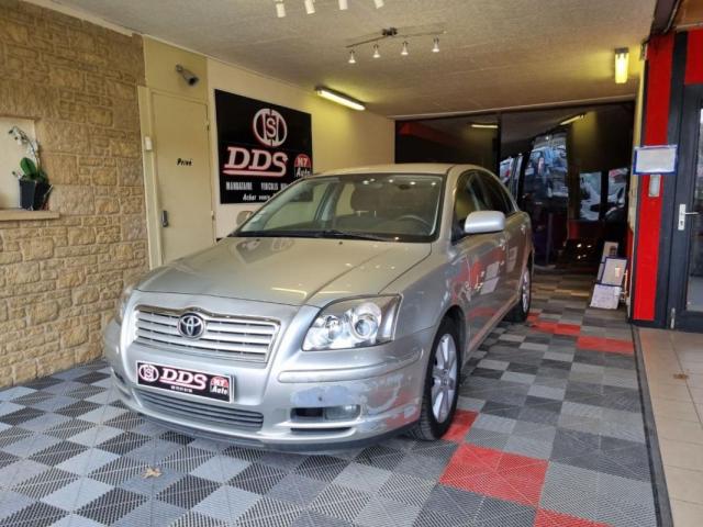 Toyota Avensis image 7