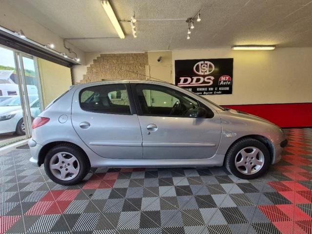Peugeot 206 image 4