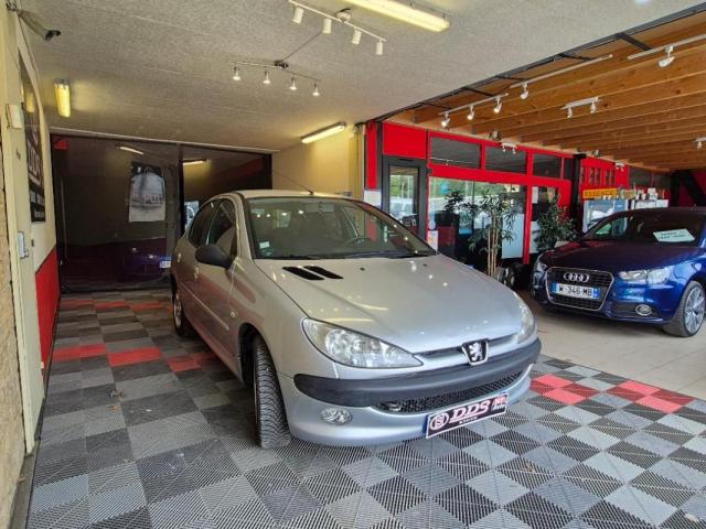 Peugeot 206 image 7