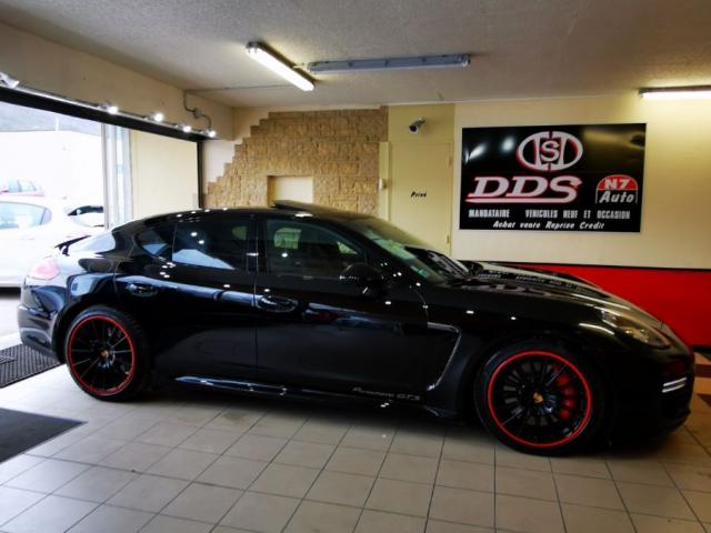 Porsche Panamera image 3