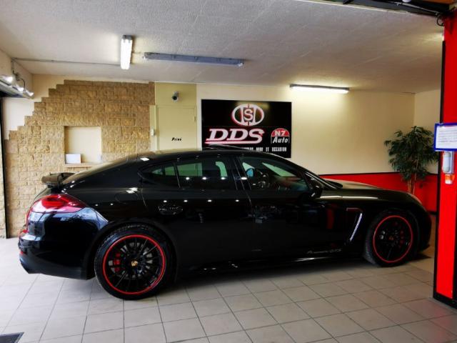 Porsche Panamera image 2