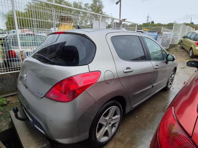 Peugeot 308 image 2