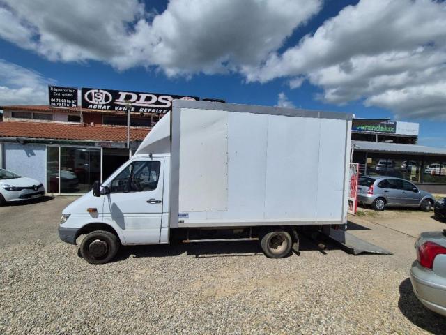 Mercedes Benz Sprinter image 6
