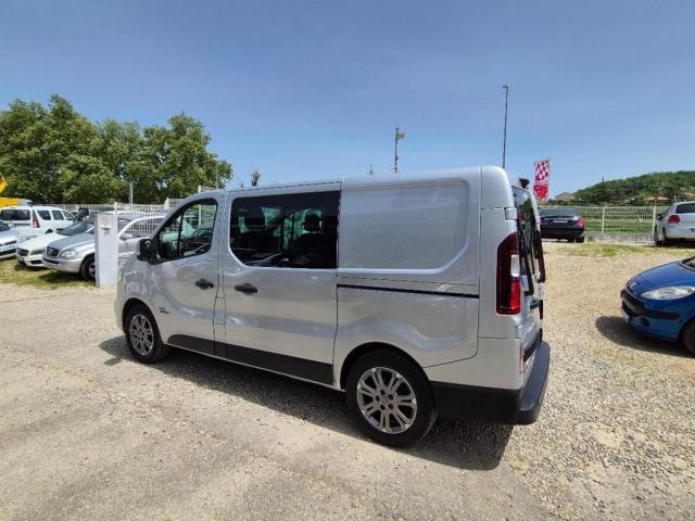 Renault Trafic image 8