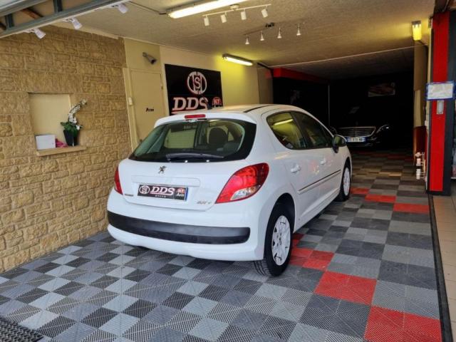 Peugeot 207+ image 7
