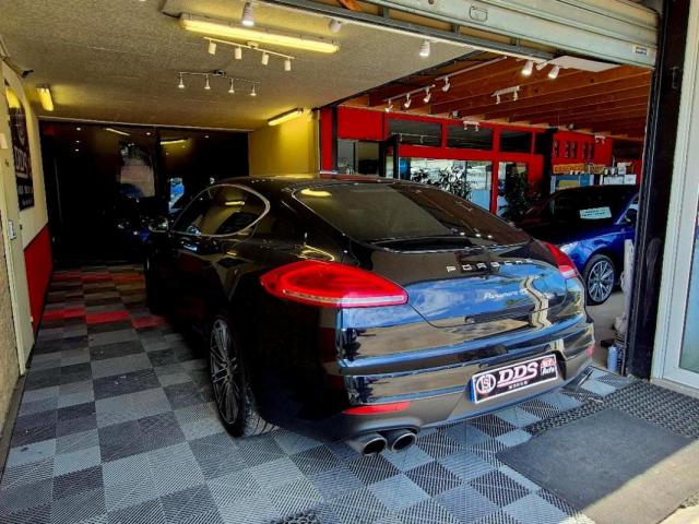 Porsche Panamera image 8