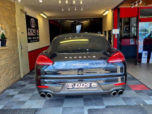 Porsche Panamera image 6