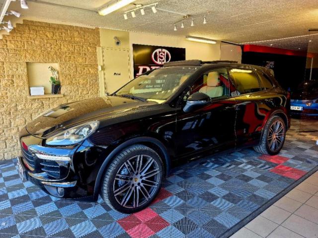 Porsche Cayenne image 1
