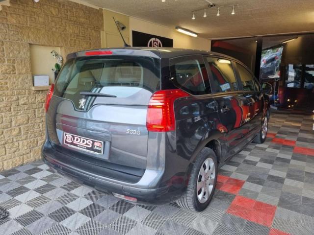 Peugeot 5008 image 9