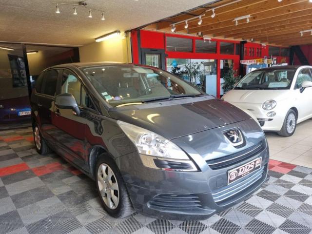 Peugeot 5008 image 1