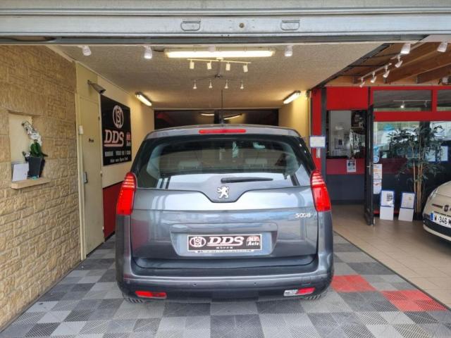 Peugeot 5008 image 5