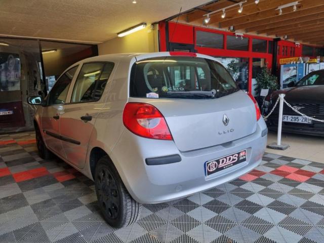 Renault Clio image 3
