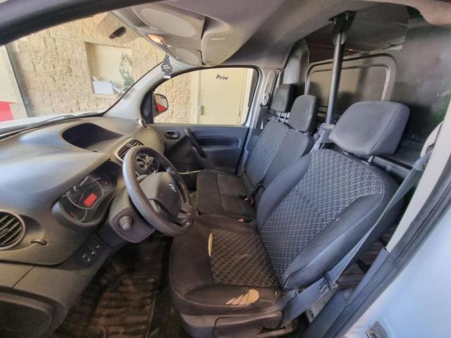 Renault Kangoo Express image 2