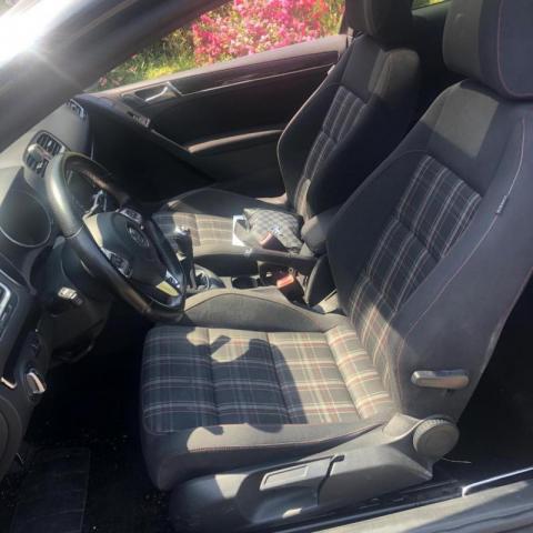Volkswagen Golf image 8