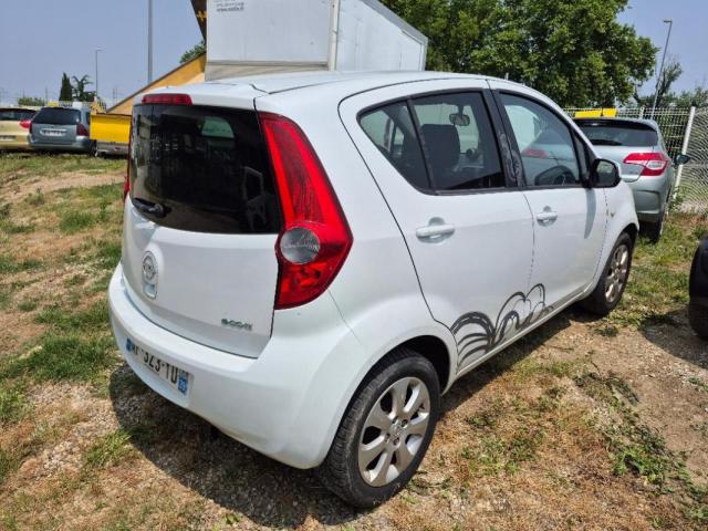 Opel Agila image 1