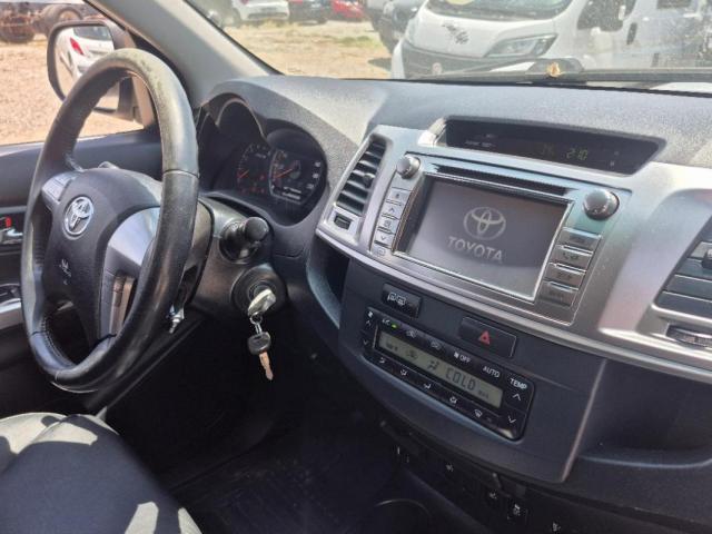 Toyota Hilux image 4