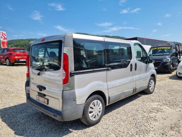 Renault Trafic image 7