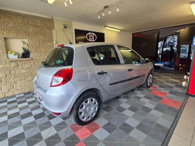 Renault Clio image 7