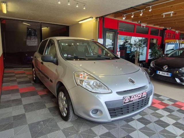 Renault Clio image 1