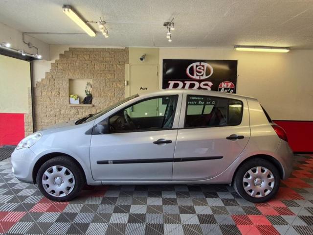 Renault Clio image 6