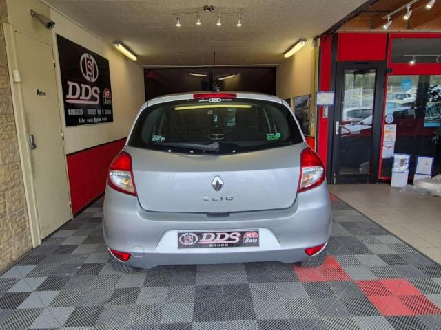 Renault Clio image 8