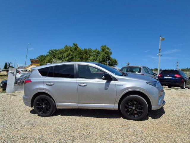 Toyota Rav4 image 1