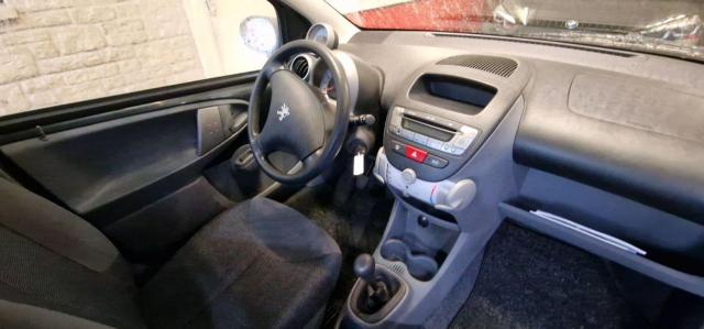 Peugeot 107 image 8