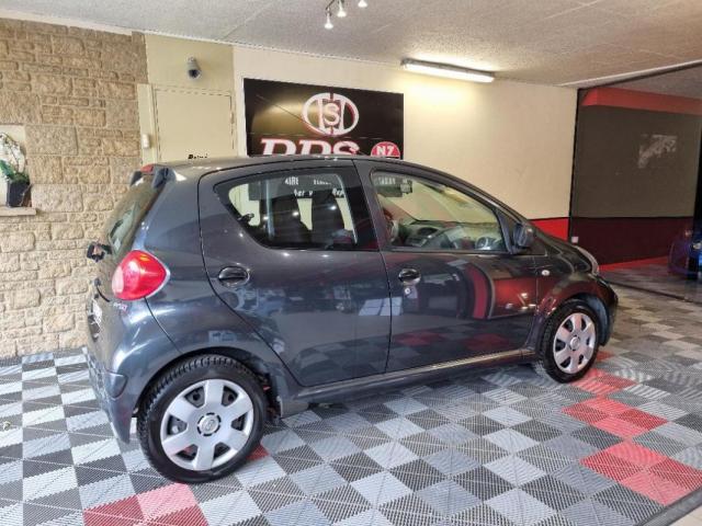 Toyota Aygo image 5