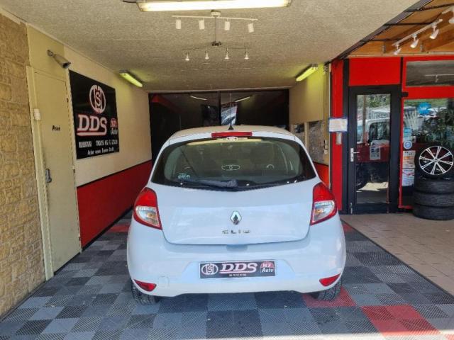 Renault Clio image 6