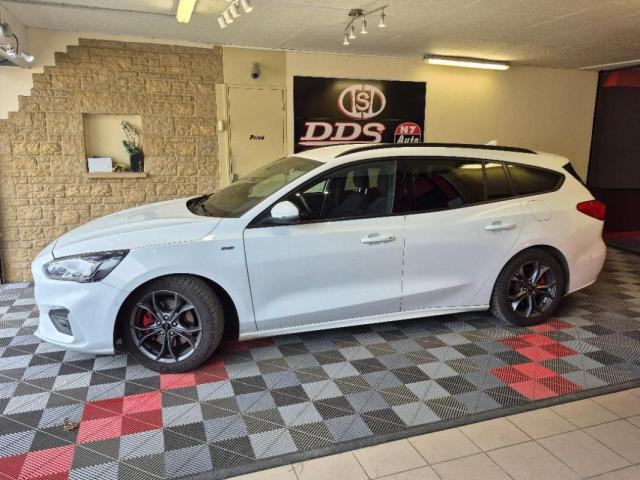 Ford Focus image 6