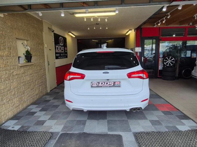 Ford Focus image 8