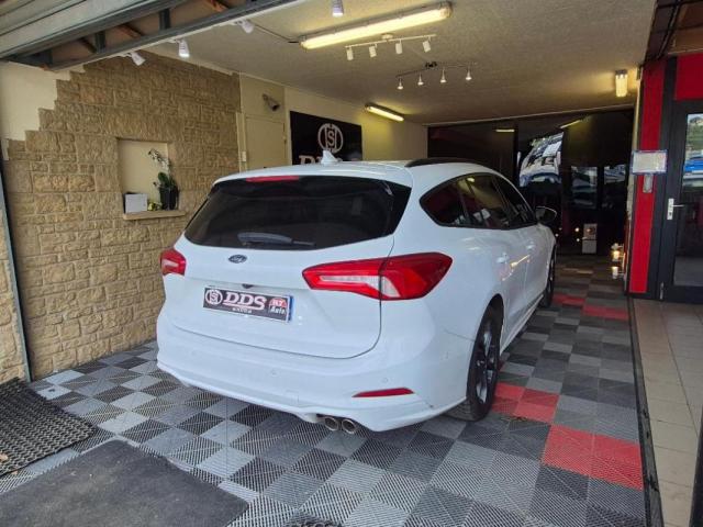 Ford Focus image 7